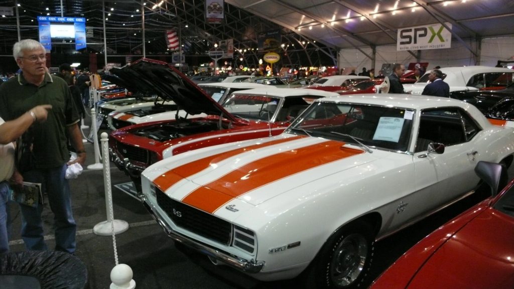 Over 300 Classic Muscle Cars Found in Barn In Texas Desert – Thats